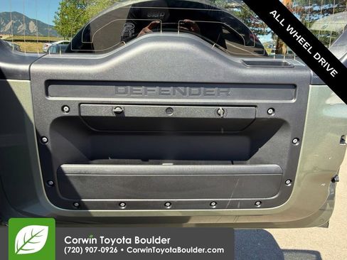 Used 2022 Land Rover Defender 90 S AWD/4WD image 15