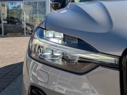 Used 2023 Volvo XC60 B5 Ultimate w/ Climate Package image 10