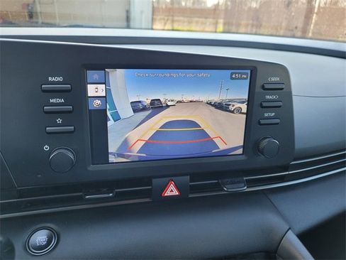 Used 2025 Hyundai Elantra Sport image 18