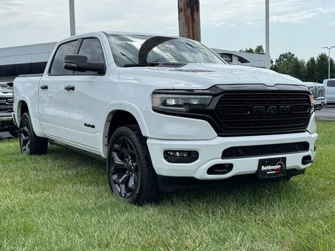 Used 2023 RAM 1500 Limited AWD/4WD image 2