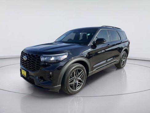 Certified 2026 Ford Explorer ST-Line w/ ST-Line Street Pack RWD image 15