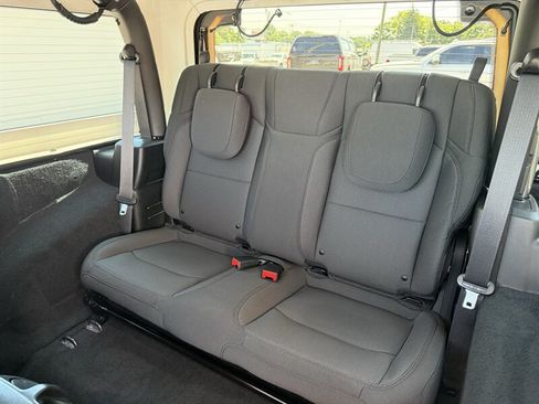 Used 2023 Jeep Wrangler Sport AWD/4WD image 21