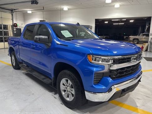 Used 2025 Chevrolet Silverado 1500 LT w/ LPO, Dark Essentials Package AWD/4WD image 3