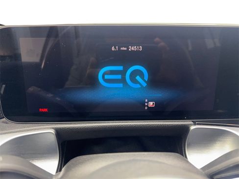 Used 2023 Mercedes-Benz EQB 300 4MATIC w/ Pinnacle Package image 57