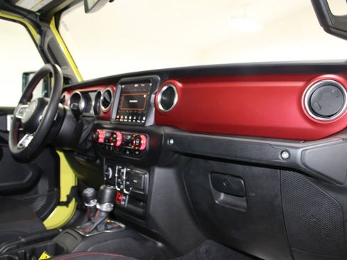 Used 2023 Jeep Gladiator Rubicon AWD/4WD image 24
