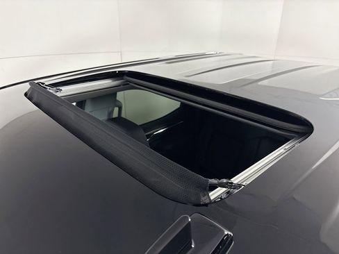 New 2026 GMC Sierra 1500 SLT w/ SLT Premium Package image 22