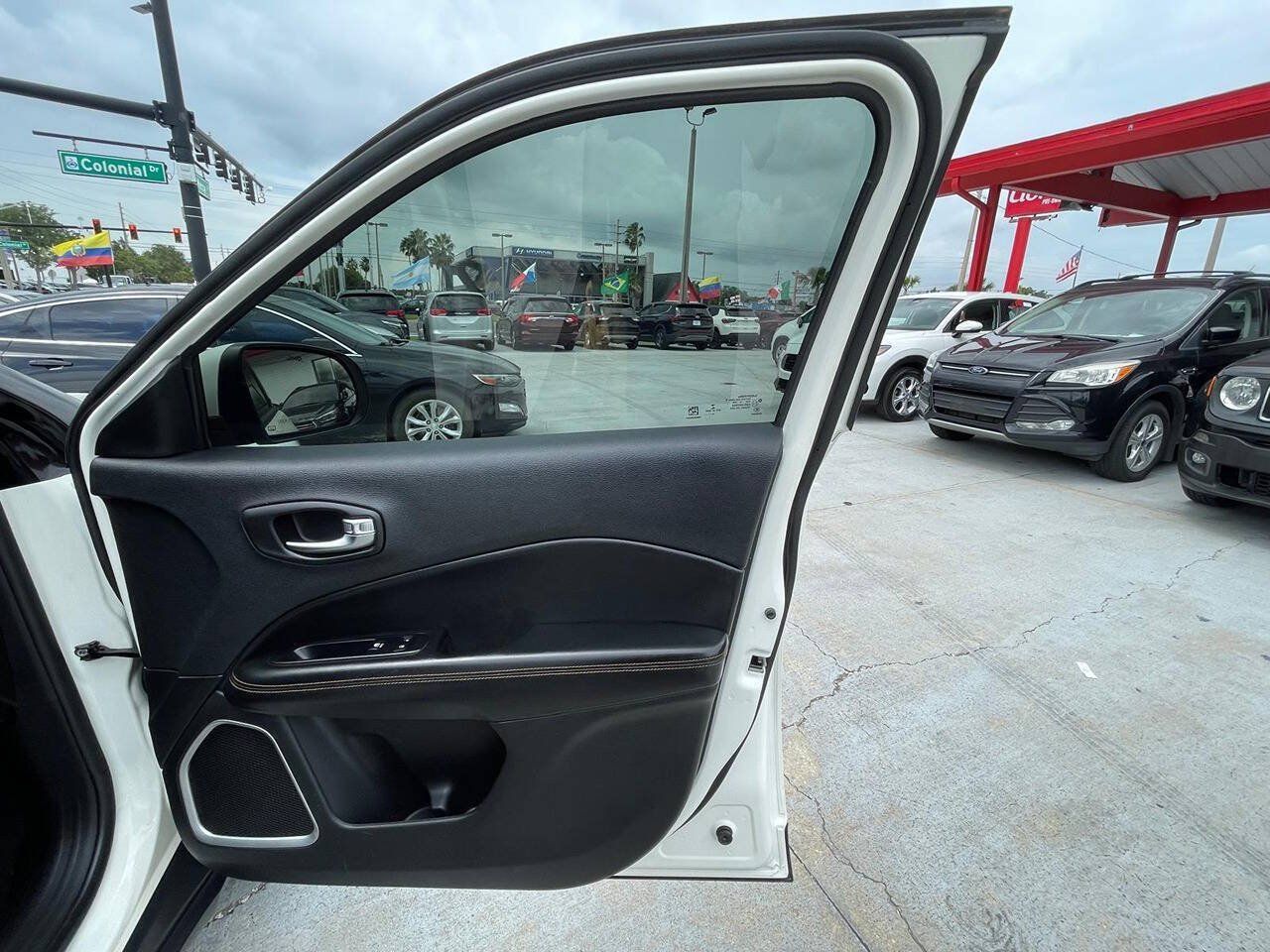 Used 2020 Jeep Compass Limited AWD/4WD image 15