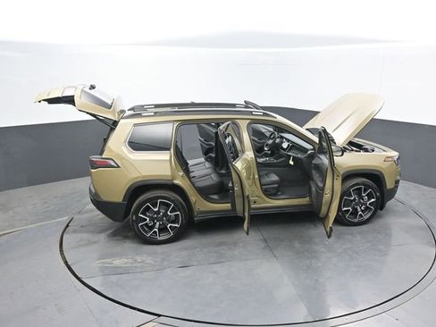 New 2026 Jeep Cherokee Overland AWD/4WD image 38