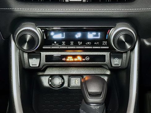 Certified 2024 Toyota RAV4 LE AWD/4WD image 13
