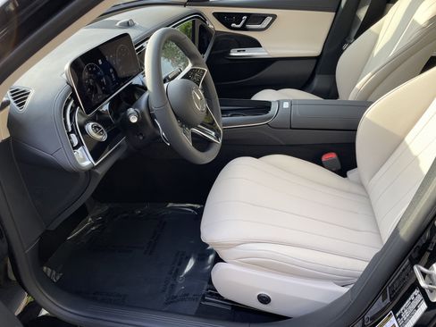New 2026 Mercedes-Benz E 350 4MATIC Sedan image 20