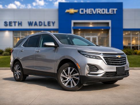 Used 2023 Chevrolet Equinox Premier AWD/4WD image 64