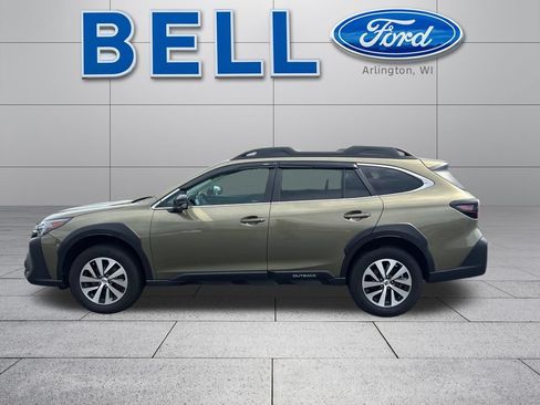 Used 2023 Subaru Outback Premium AWD/4WD image 7
