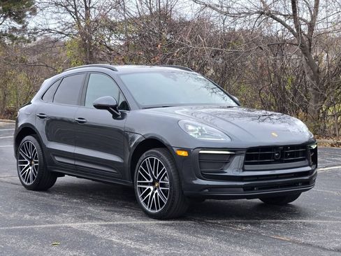 New 2026 Porsche Macan AWD/4WD image 9