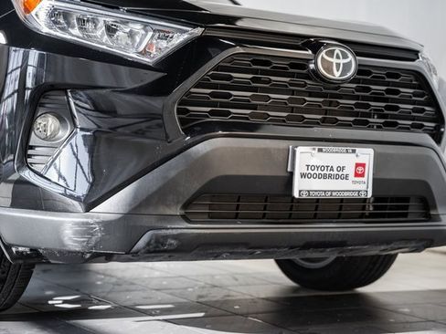 Used 2020 Toyota RAV4 XLE Premium image 14