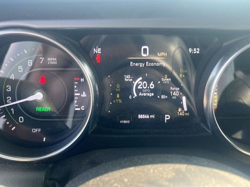 Used 2021 Jeep Wrangler Unlimited Rubicon 4xe w/ Cold Weather Group AWD/4WD image 17