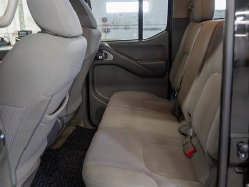 Used 2018 Nissan Frontier SV w/ Value Truck Package image 12