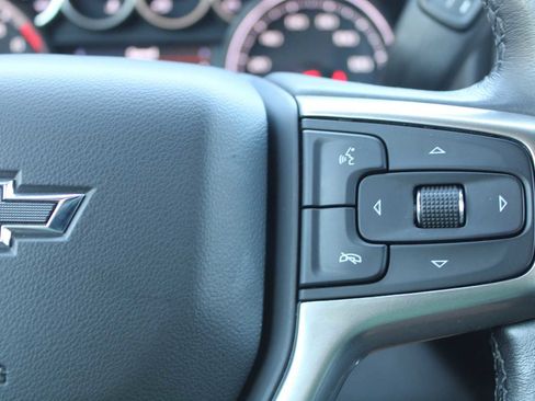 Used 2021 Chevrolet Silverado 1500 LT Trail Boss w/ Convenience Package II AWD/4WD image 15