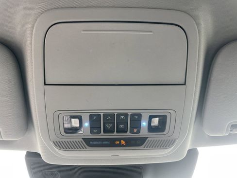 Certified 2022 Ford Explorer XLT w/ Equipment Group 202A image 25