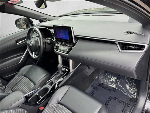 Used 2023 Toyota Corolla Cross AWD Hybrid w/ Convenience Package image 21