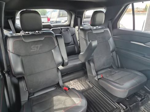 Certified 2025 Ford Explorer ST AWD/4WD image 22