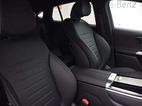 New 2025 Mercedes-Benz GLC 300 4MATIC image 16