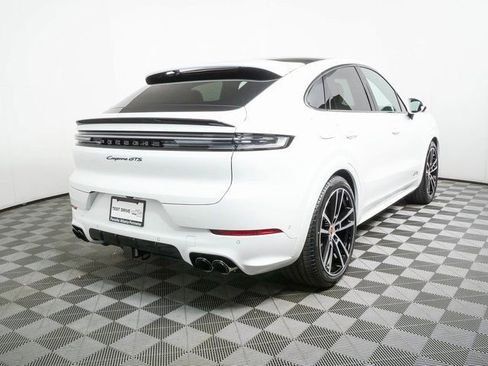 New 2026 Porsche Cayenne GTS AWD/4WD image 31