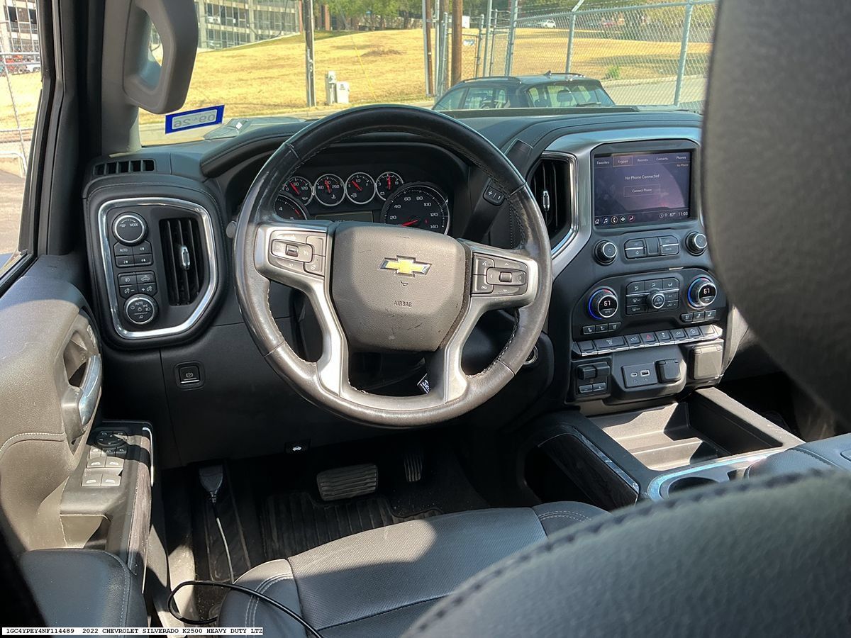 Used 2022 Chevrolet Silverado 2500 LTZ w/ LTZ Convenience Package AWD/4WD image 9