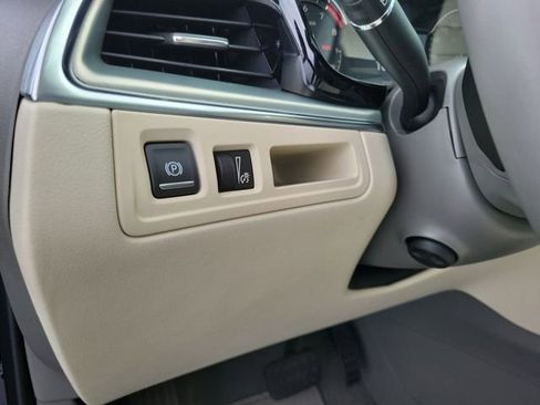 Certified 2023 Cadillac XT5 Premium Luxury FWD image 20