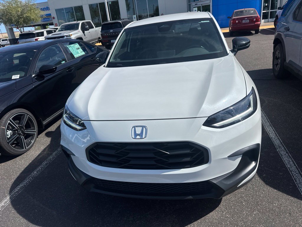 Used 2024 Honda HR-V Sport image 3