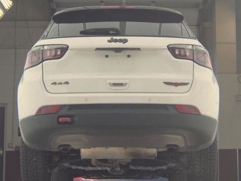 Used 2024 Jeep Compass Trailhawk image 7