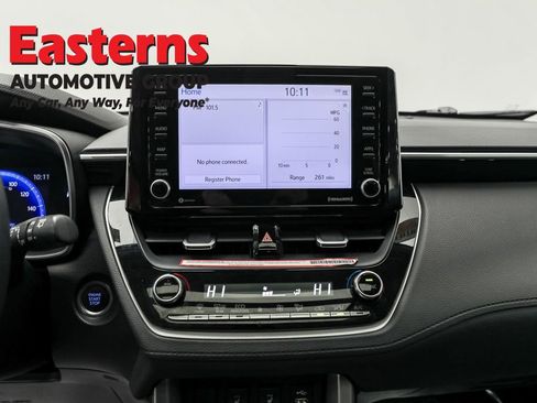 Used 2022 Toyota Corolla Cross XLE w/ Convenience Package image 13