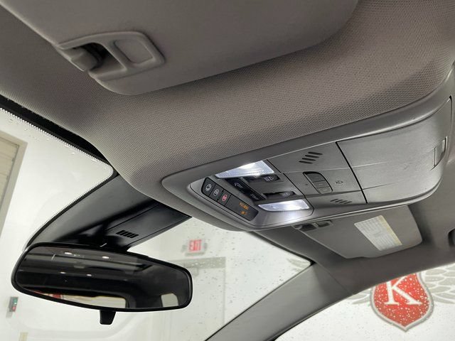 Used 2023 GMC Acadia SLE w/ Elevation Edition AWD/4WD image 18