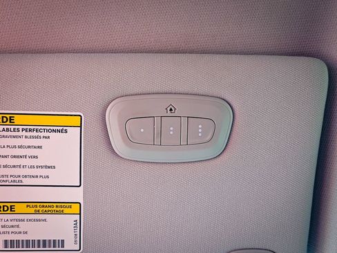 Used 2020 Jeep Cherokee Limited image 28