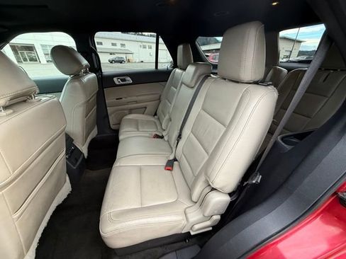 Used 2012 Ford Explorer XLT image 15