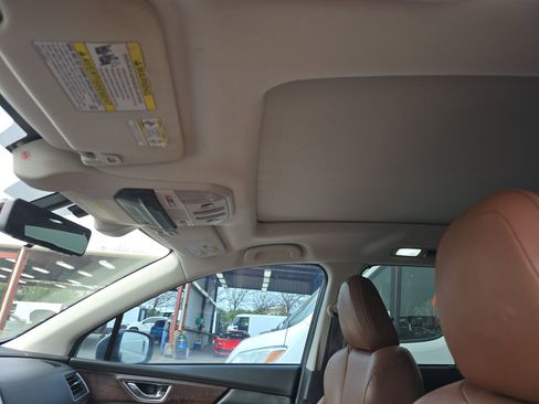 Used 2019 Subaru Ascent Touring w/ Popular Package #3 image 18