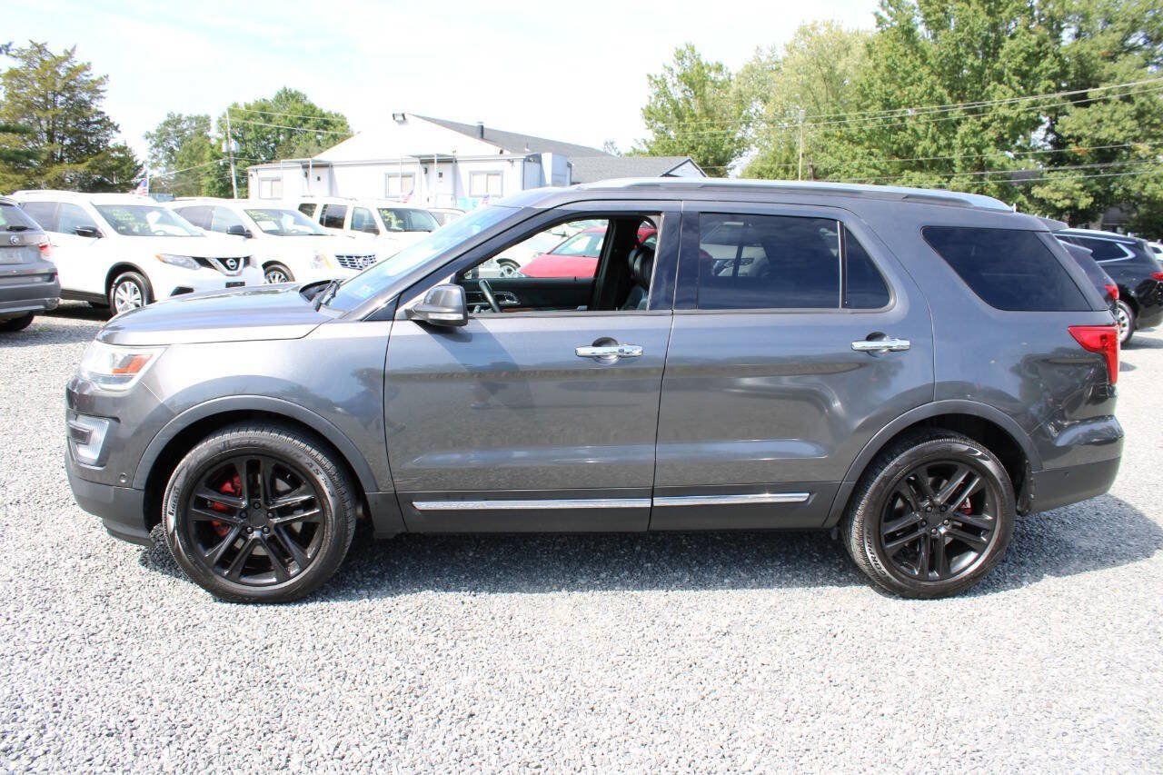 Used 2016 Ford Explorer Limited w/ Equipment Group 301A AWD/4WD image 10