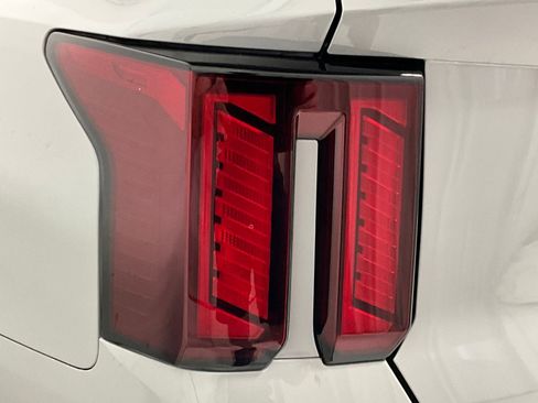 Used 2025 Kia Sorento S w/ Panoramic Sunroof Package image 27