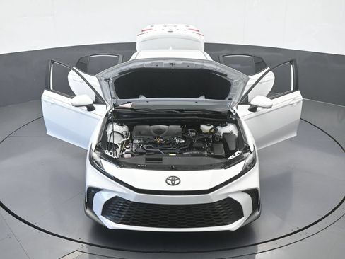 Used 2026 Toyota Camry SE FWD image 75
