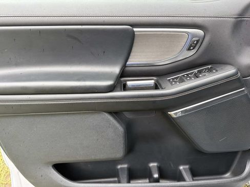 Certified 2025 Ford Expedition Platinum AWD/4WD image 20
