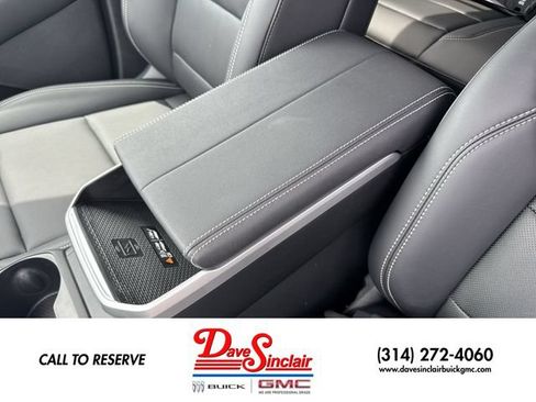 New 2026 GMC Terrain Elevation w/ Elevation Premium Package FWD image 21