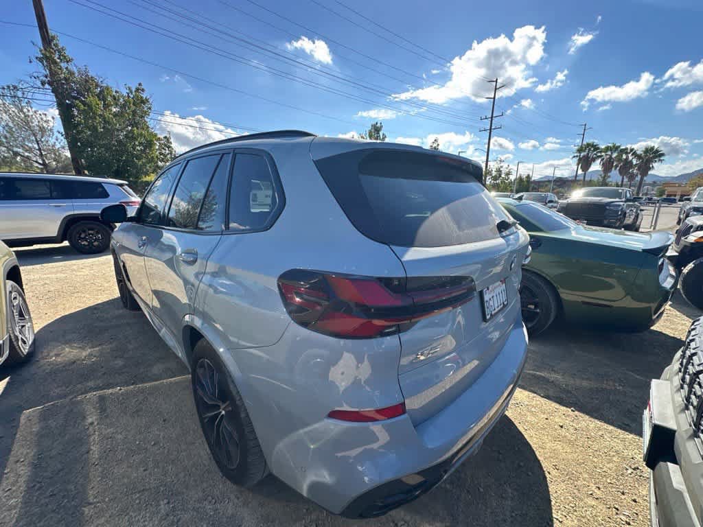 Used 2025 BMW X5 sDrive40i w/ M Sport Package RWD image 4