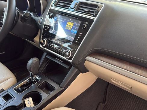 Used 2018 Subaru Outback 2.5i Limited image 35