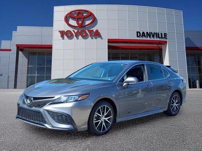 Used 2024 Toyota Camry SE w/ Convenience Package
