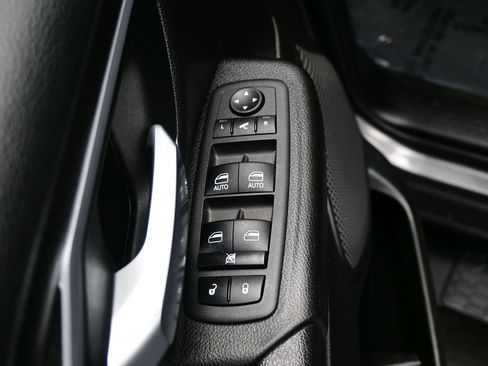 Used 2023 RAM 1500 Big Horn AWD/4WD image 10