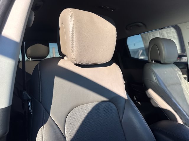 Used 2017 Hyundai Santa Fe Sport FWD image 28