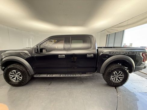 Used 2018 Ford F150 Raptor w/ Equipment Group 801A Mid image 11
