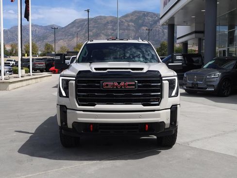 New 2026 GMC Sierra 3500 AT4 w/ AT4 Premium Plus Package AWD/4WD image 9