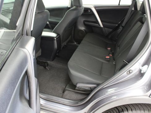 Used 2016 Toyota RAV4 LE AWD/4WD image 24