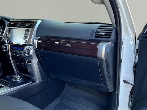 Used 2021 Toyota 4Runner Limited AWD/4WD image 24