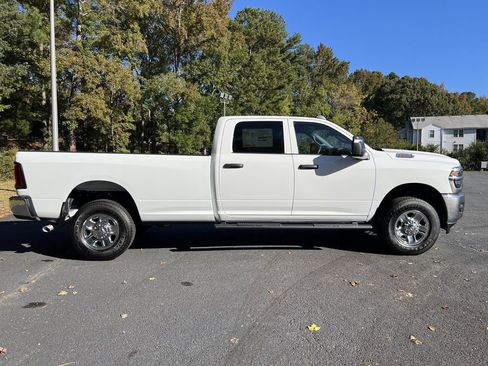 New 2026 RAM 2500 Tradesman image 2